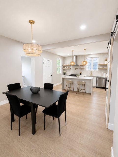 Tiny photo for 7611 S Ridgeland Avenue, Chicago, IL 60649 (MLS # 12735773)