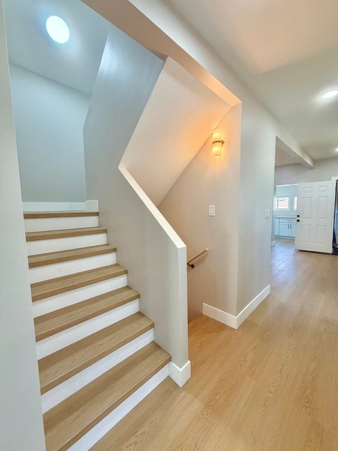 Tiny photo for 7611 S Ridgeland Avenue, Chicago, IL 60649 (MLS # 12735773)