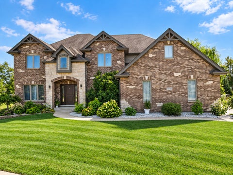 Photo of 13100 Ballycastle Court, Lemont, IL 60439 (MLS # 12798228)