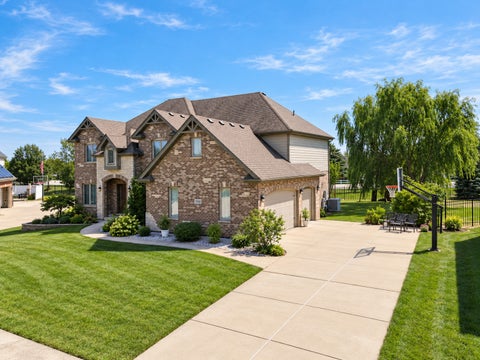 Tiny photo for 13100 Ballycastle Court, Lemont, IL 60439 (MLS # 12798228)