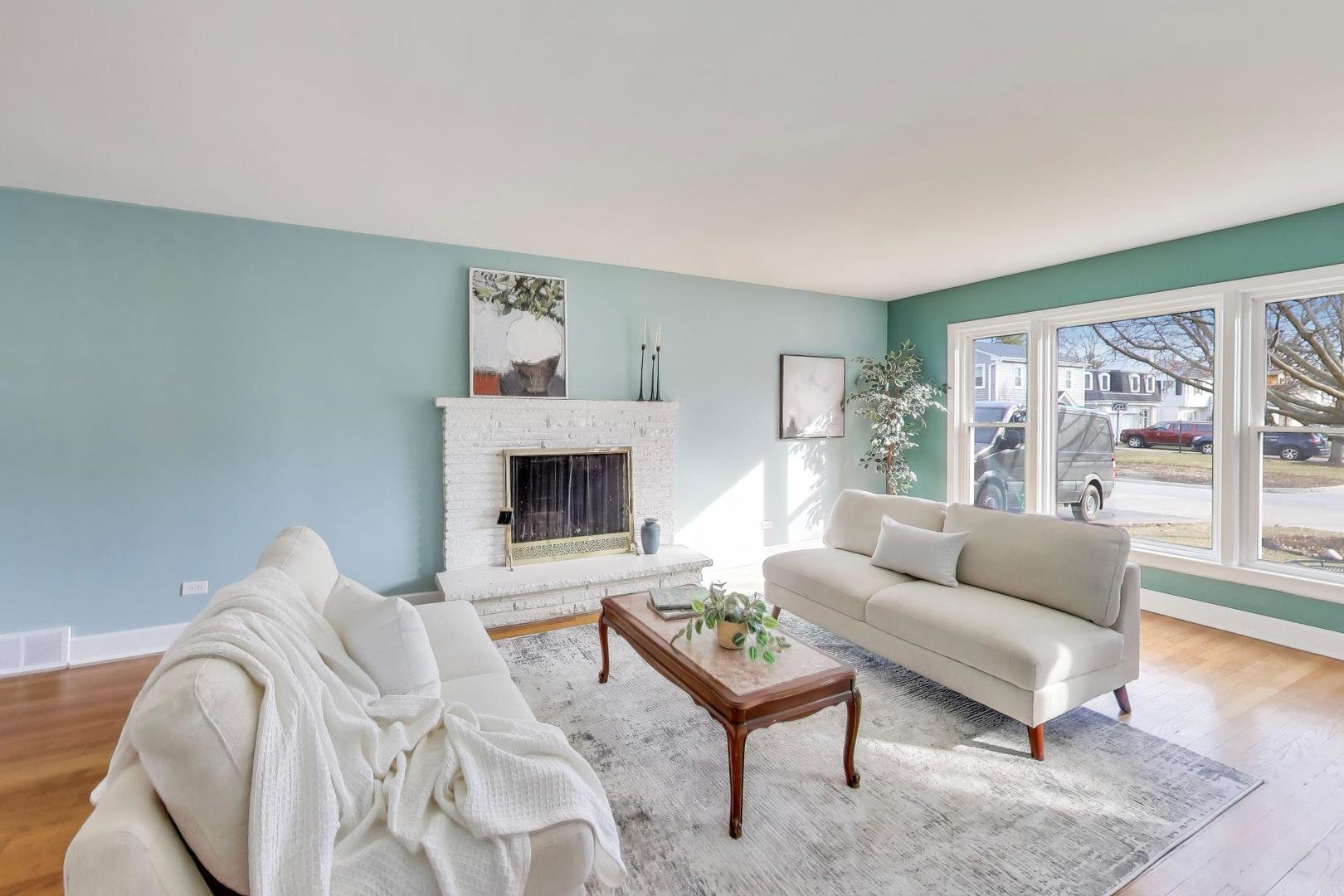 200 S Derbyshire Lane