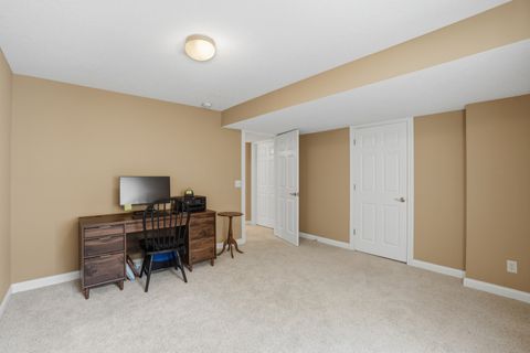Tiny photo for 2865 Villa Court, Bettendorf, IA 52722 (MLS # 12634329)