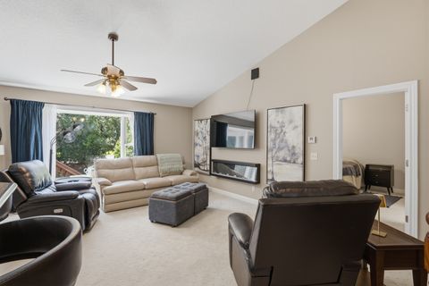 Tiny photo for 2865 Villa Court, Bettendorf, IA 52722 (MLS # 12634329)
