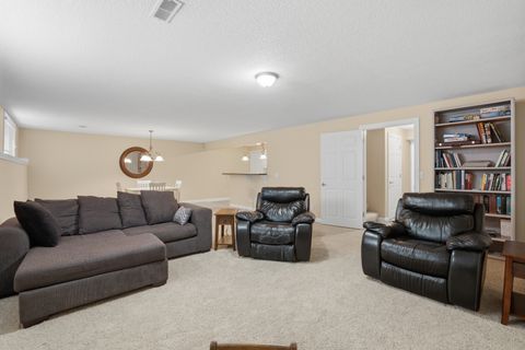 Tiny photo for 2865 Villa Court, Bettendorf, IA 52722 (MLS # 12634329)