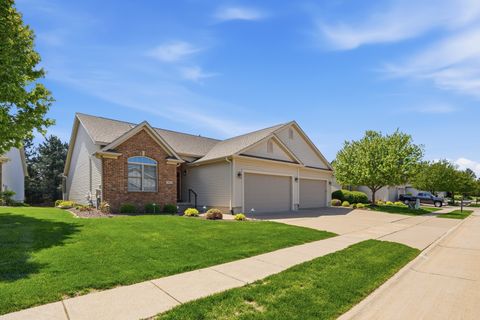 Tiny photo for 2865 Villa Court, Bettendorf, IA 52722 (MLS # 12634329)