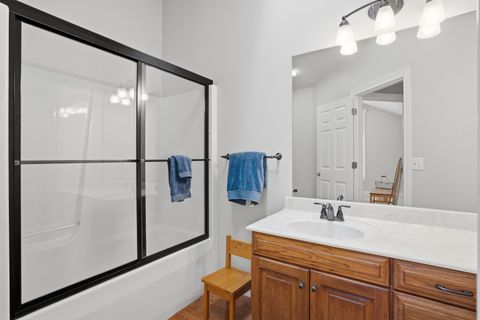 Tiny photo for 2865 Villa Court, Bettendorf, IA 52722 (MLS # 12634329)