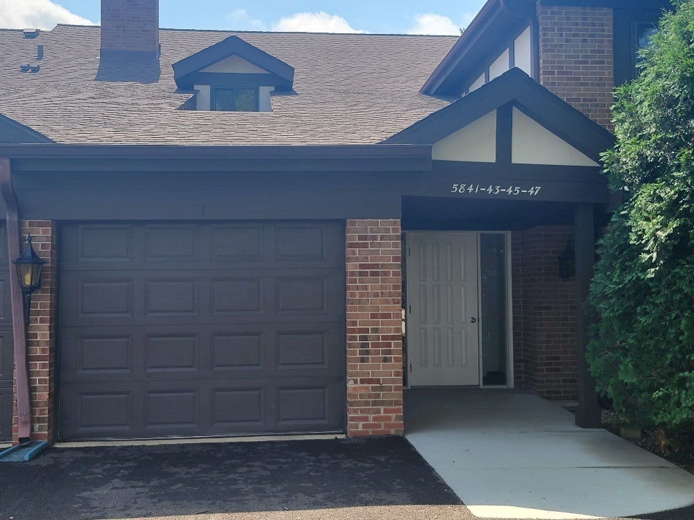 5843 Doe Circle 1