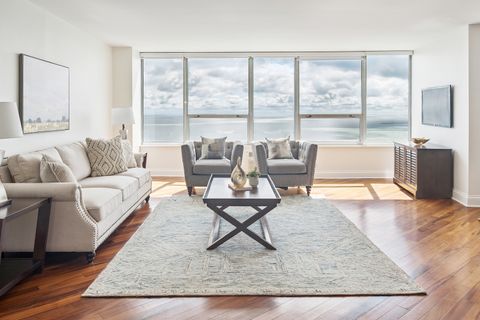 Tiny photo for 940 W Glenlake Avenue #35B, Chicago, IL 60660 (MLS # 12452825)