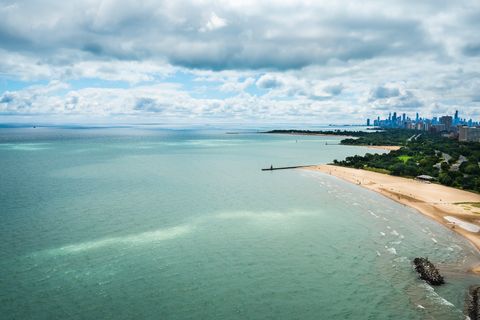 Tiny photo for 940 W Glenlake Avenue #35B, Chicago, IL 60660 (MLS # 12452825)