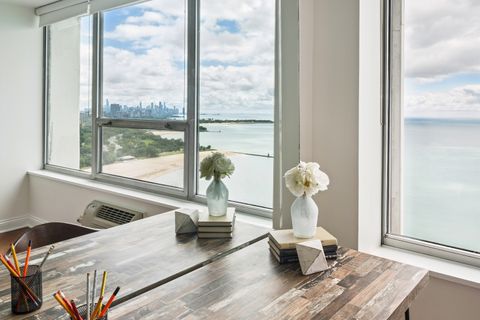 Tiny photo for 940 W Glenlake Avenue #35B, Chicago, IL 60660 (MLS # 12452825)