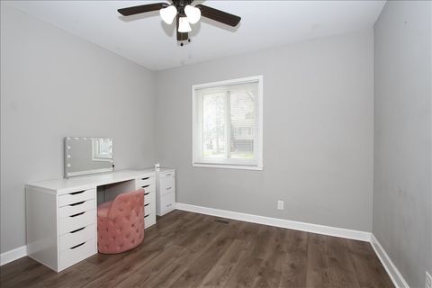 Tiny photo for 814 Oriole Drive, Streamwood, IL 60107 (MLS # 12617744)