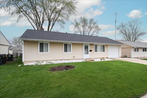 Photo of 814 Oriole Drive, Streamwood, IL 60107 (MLS # 12617744)