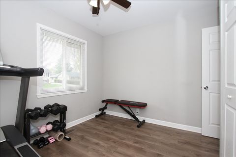Tiny photo for 814 Oriole Drive, Streamwood, IL 60107 (MLS # 12617744)