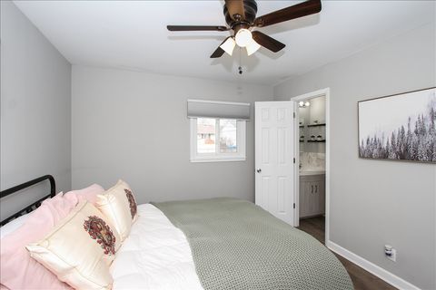 Tiny photo for 814 Oriole Drive, Streamwood, IL 60107 (MLS # 12617744)