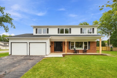 Photo of 2703 N Ridge Avenue, Arlington Heights, IL 60004 (MLS # 12770785)