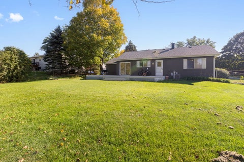 Tiny photo for 2412 W Fairview Lane, McHenry, IL 60051 (MLS # 12782813)