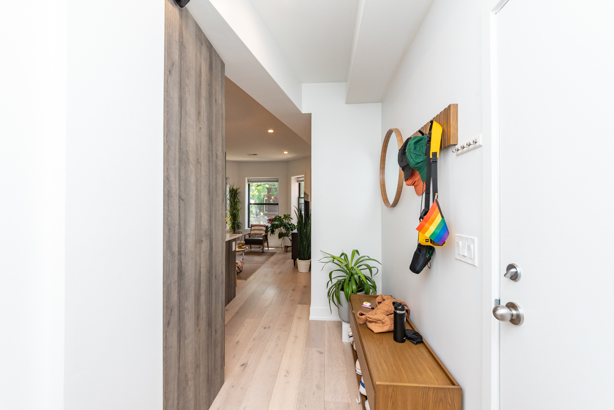 1336 W Bryn Mawr Avenue 1F