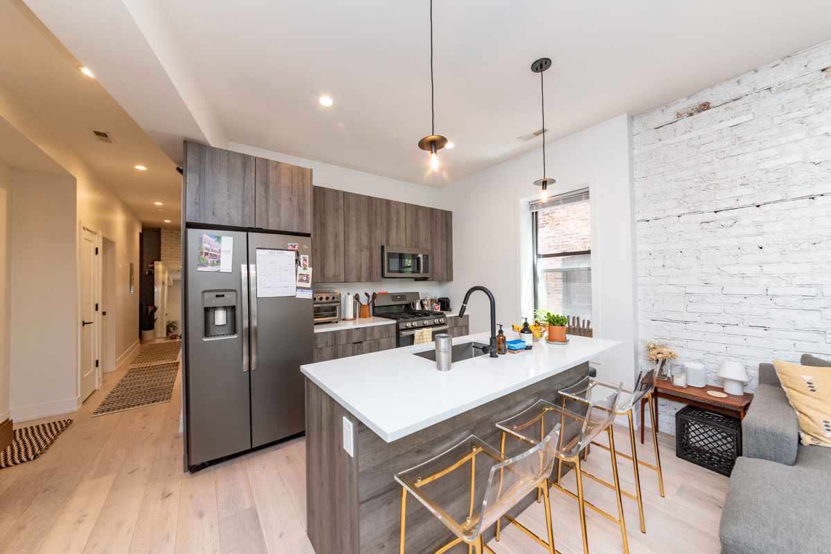 1336 W Bryn Mawr Avenue 1F