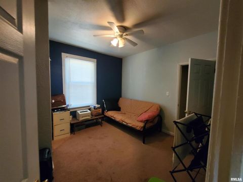 Tiny photo for 504 N ALMOND Street, Carbondale, IL 62901 (MLS # EB458463)