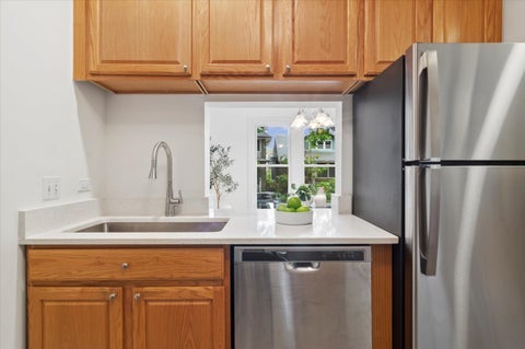 Tiny photo for 6101 N Glenwood Avenue #1, Chicago, IL 60660 (MLS # 12761530)