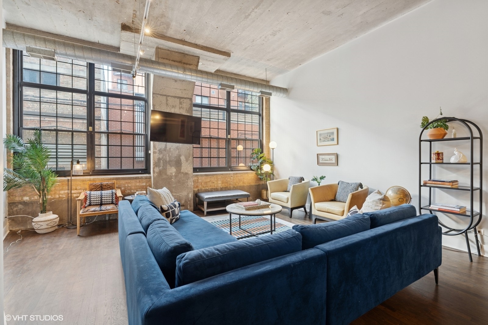 17 N Loomis Street 1C