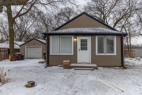 Tiny photo for 821 Sawyer Road, Rockford, IL 61109 (MLS # 12541293)