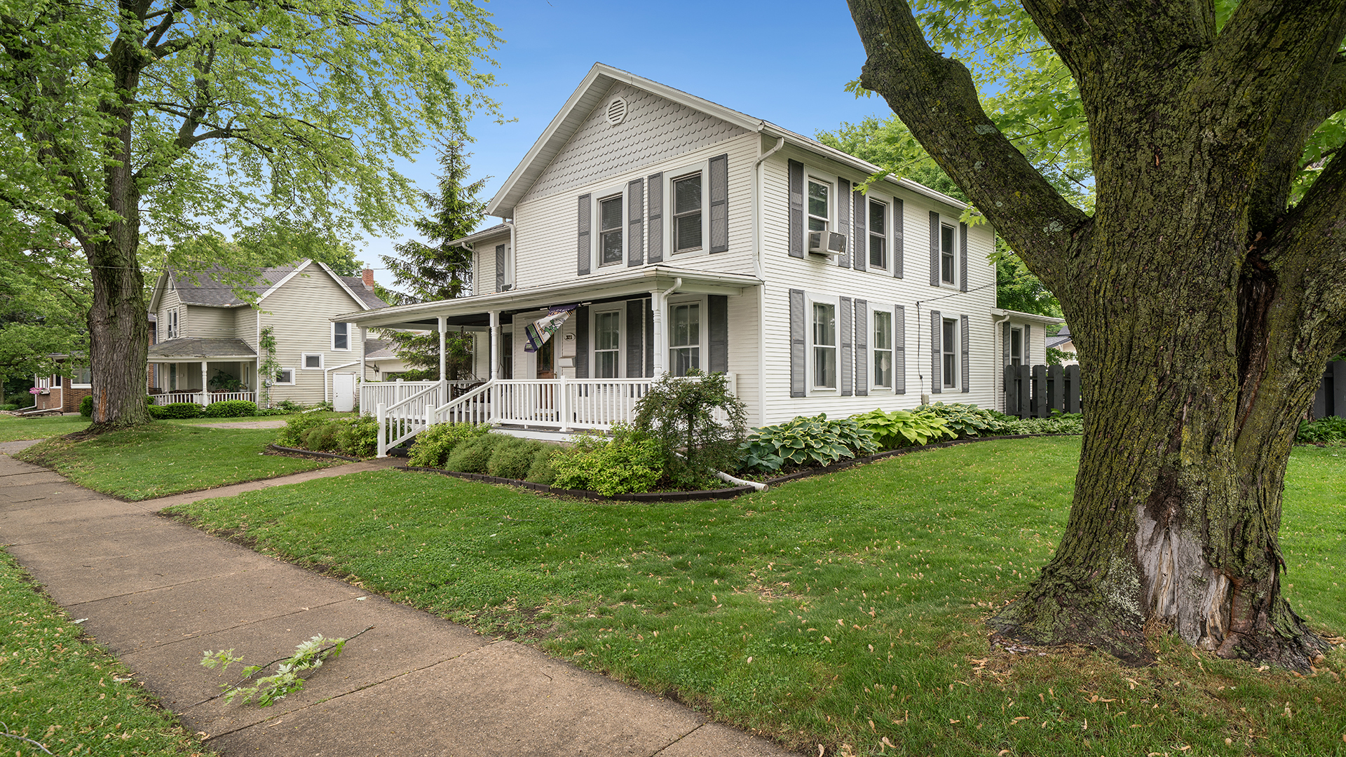 321 E Chamberlin Street