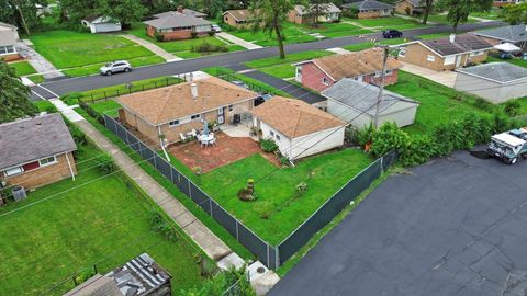 Tiny photo for 3048 Sherwood Avenue, Markham, IL 60428 (MLS # 12552194)