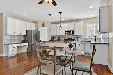 Tiny photo for 1823 Kings Gate Lane, Crystal Lake, IL 60014 (MLS # 12590711)