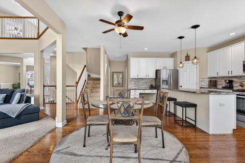 Tiny photo for 1823 Kings Gate Lane, Crystal Lake, IL 60014 (MLS # 12590711)