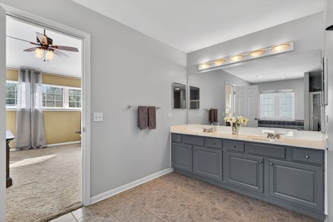 Tiny photo for 1823 Kings Gate Lane, Crystal Lake, IL 60014 (MLS # 12590711)