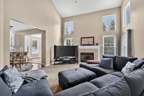 Tiny photo for 1823 Kings Gate Lane, Crystal Lake, IL 60014 (MLS # 12590711)