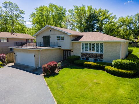 533 Lomond Drive Mundelein IL 60060