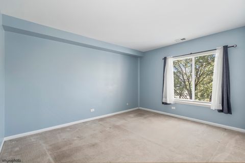 Tiny photo for 945 E Kenilworth Avenue #318, Palatine, IL 60074 (MLS # 12477619)