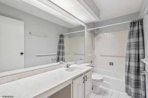 Tiny photo for 945 E Kenilworth Avenue #318, Palatine, IL 60074 (MLS # 12477619)