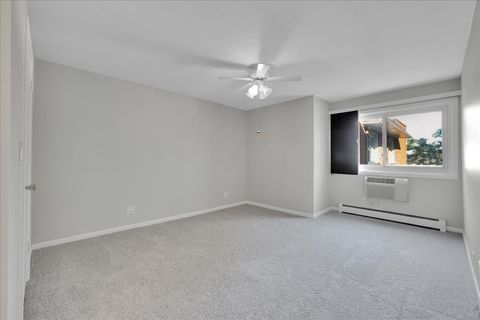 Tiny photo for 25 E Palatine Road #303, Arlington Heights, IL 60004 (MLS # 12506906)