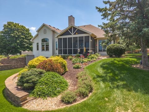 Tiny photo for 581 Fairway Drive, El Paso, IL 61738 (MLS # 12693883)