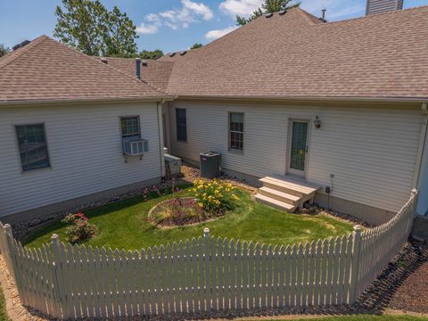 Tiny photo for 581 Fairway Drive, El Paso, IL 61738 (MLS # 12693883)