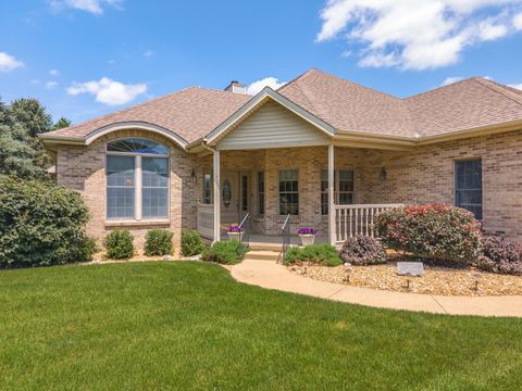 Tiny photo for 581 Fairway Drive, El Paso, IL 61738 (MLS # 12693883)