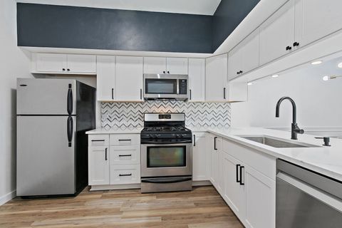 Tiny photo for 1113 Regency Court, Schaumburg, IL 60193 (MLS # 12521533)