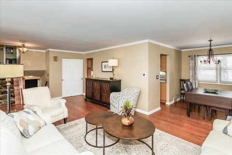 Tiny photo for 1109 Carriage Lane, Schaumburg, IL 60193 (MLS # 12544129)