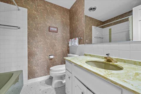 Tiny photo for 1350 N Western Avenue #205, Lake Forest, IL 60045 (MLS # 12740925)