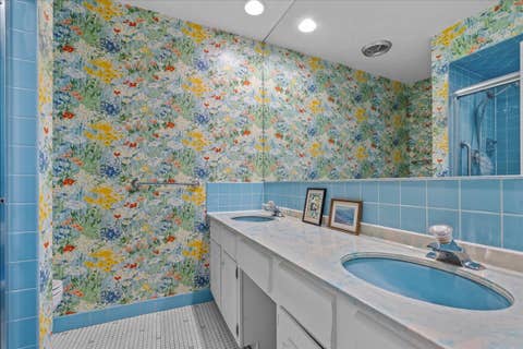 Tiny photo for 1350 N Western Avenue #205, Lake Forest, IL 60045 (MLS # 12740925)