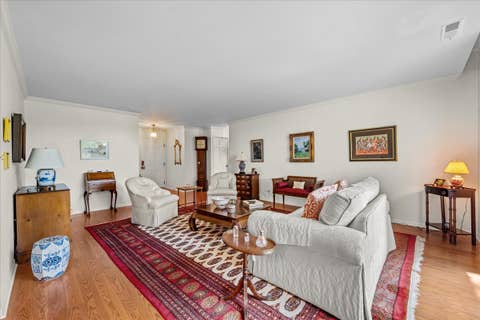 Tiny photo for 1350 N Western Avenue #205, Lake Forest, IL 60045 (MLS # 12740925)