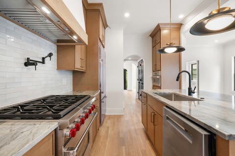 Tiny photo for 1962 W Wilson Avenue, Chicago, IL 60640 (MLS # 12736994)
