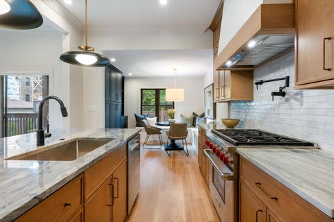 Tiny photo for 1962 W Wilson Avenue, Chicago, IL 60640 (MLS # 12736994)