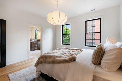 Tiny photo for 1962 W Wilson Avenue, Chicago, IL 60640 (MLS # 12736994)