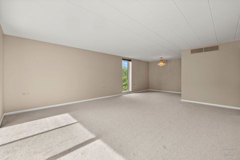 Tiny photo for 5300 Walnut Avenue #12B, Downers Grove, IL 60515 (MLS # 12501888)