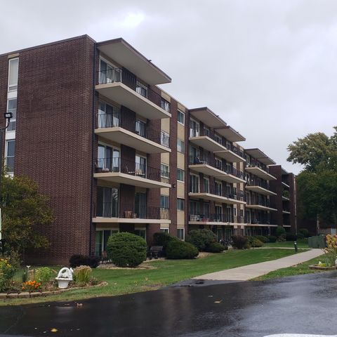 Tiny photo for 5300 Walnut Avenue #12B, Downers Grove, IL 60515 (MLS # 12501888)