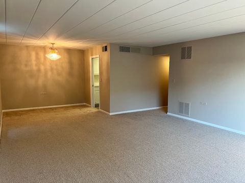 Tiny photo for 5300 Walnut Avenue #12B, Downers Grove, IL 60515 (MLS # 12501888)